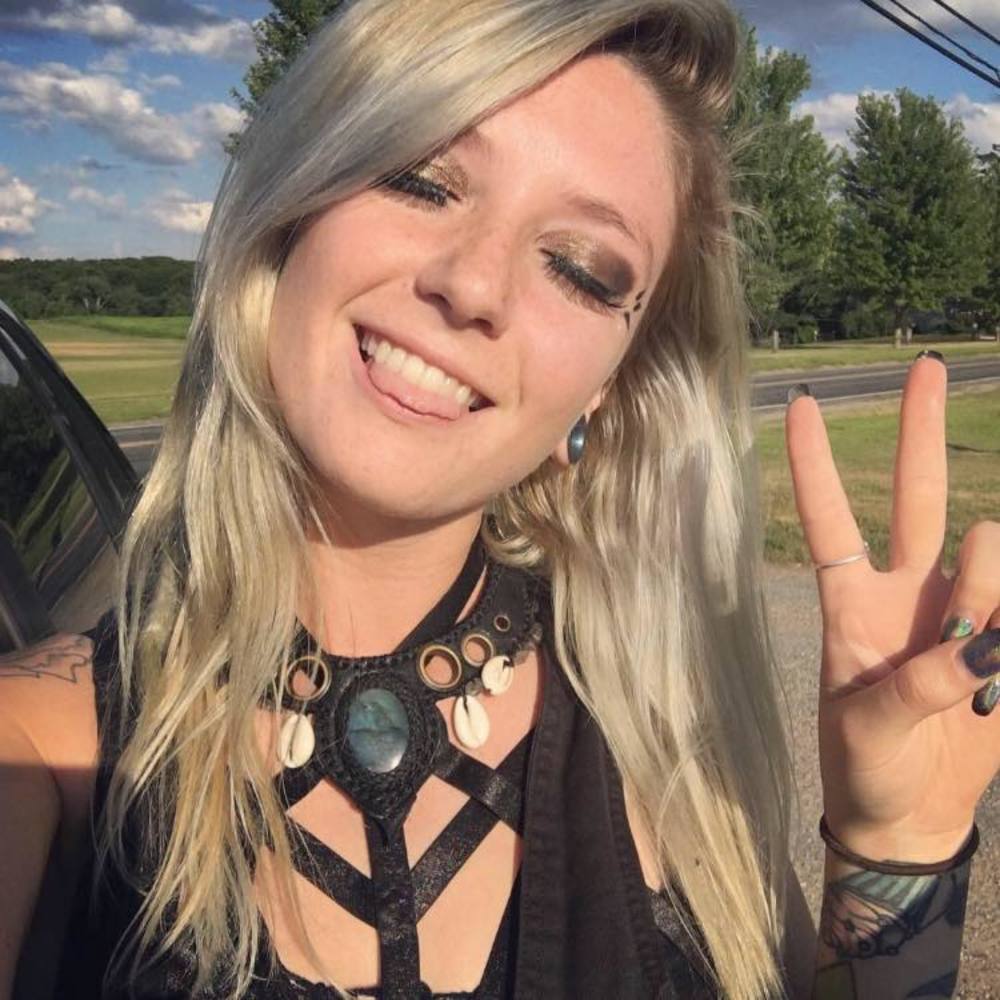 Meet your Posher, Samantha